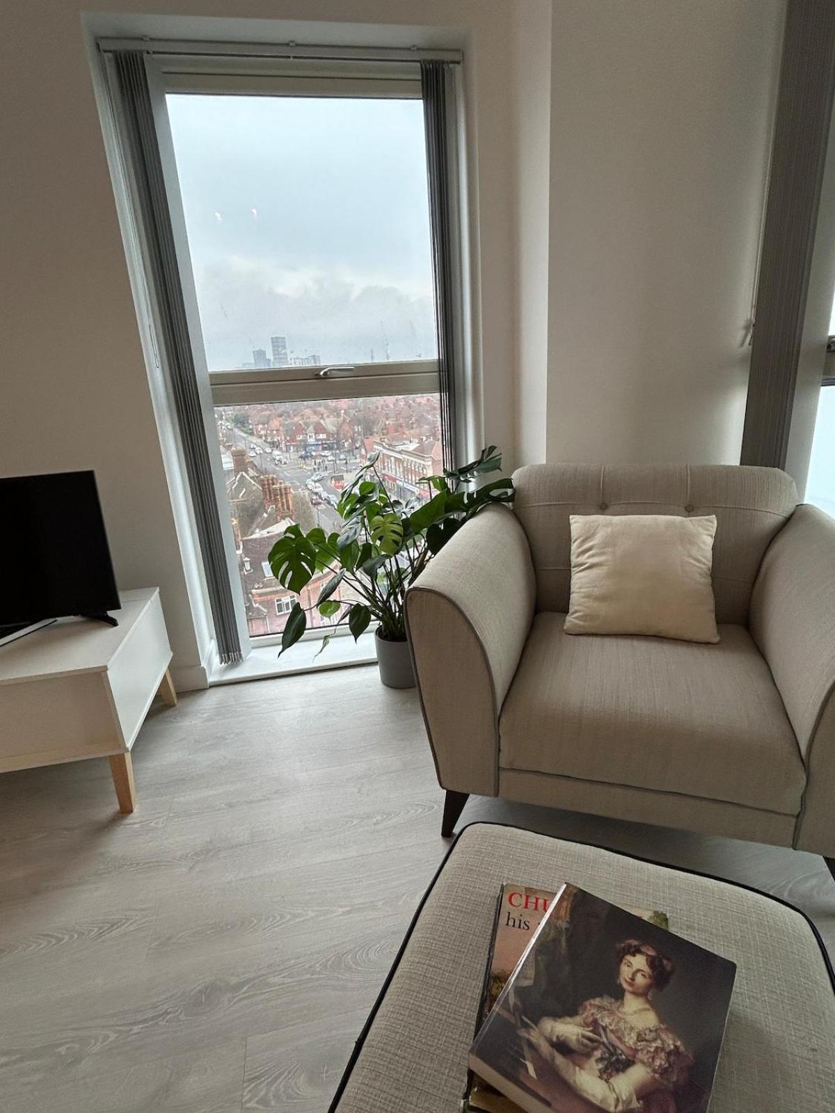 Dionisio Cozy Londra
